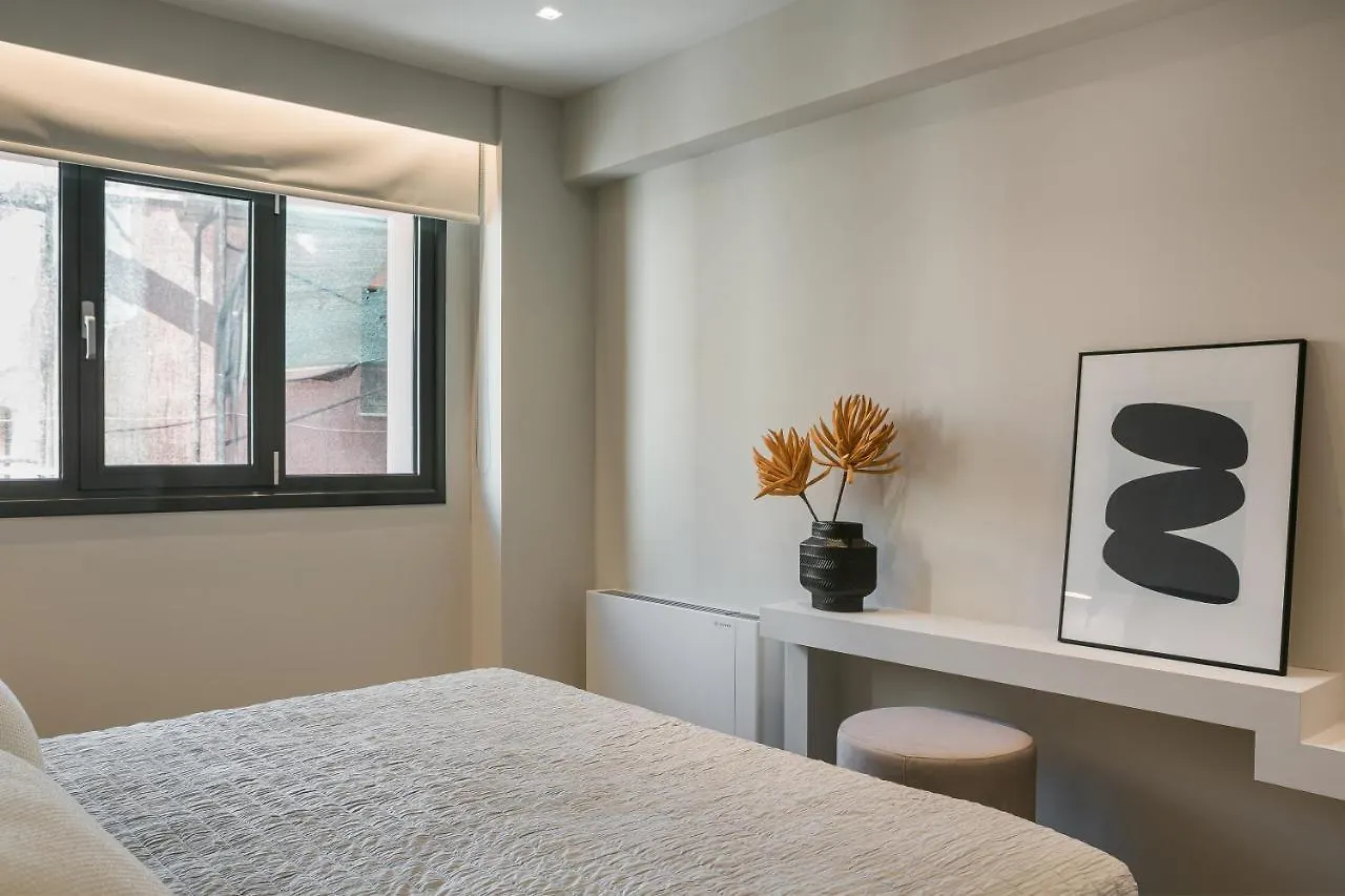 The Twelve Suites Collection 아르고스톨리온 아파트호텔